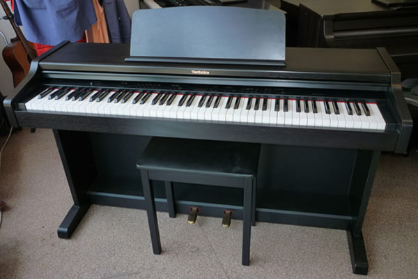 Có nên mua đàn piano điện cũ