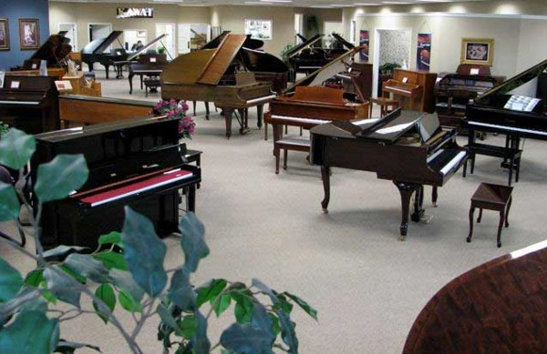 chế độ bảo hành, hậu mãi, giá cả khi mua đàn piano