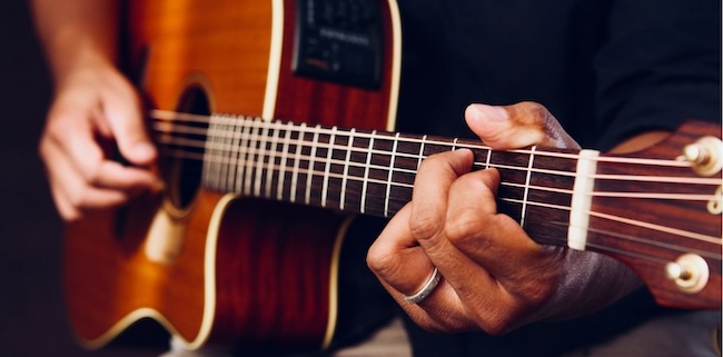 hợp âm guitar là gì