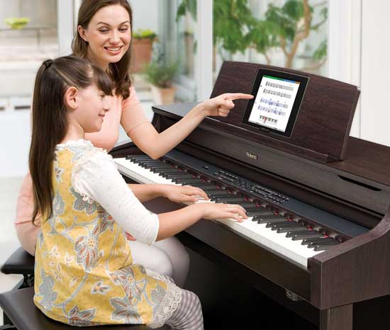 Nên học đàn Guitar hay học đàn piano