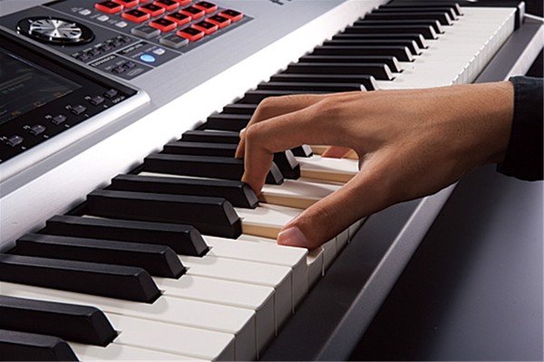 Lý do nhiều người chọn học đàn Organ online tại nhà