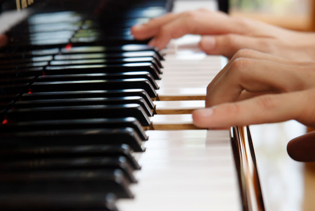 Hoc-piano-o-dau
