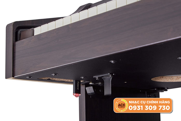 Đàn piano điện Roland RP-501R