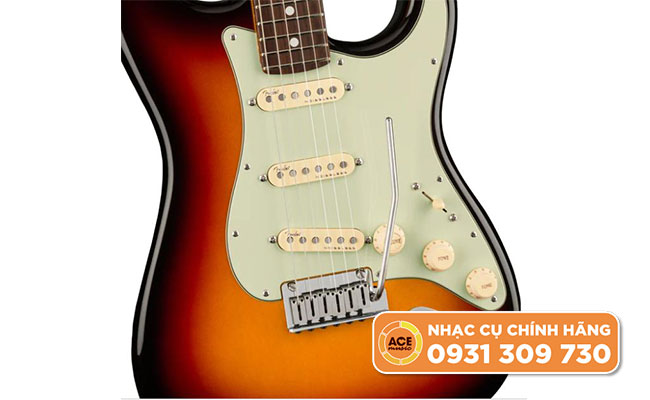 Đàn Guitar Điện Fender American Ultra Stratocaster HSS Rosewood Ultraburst
