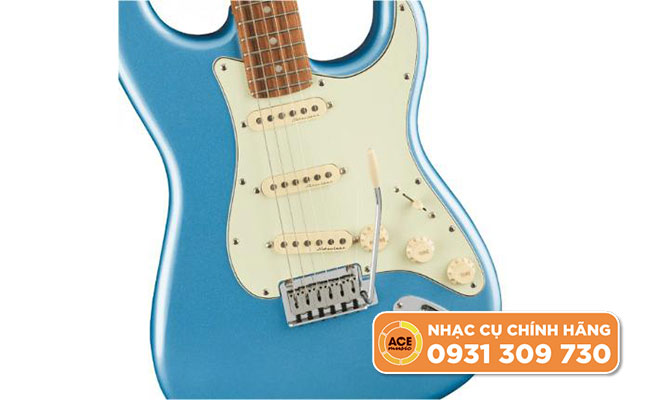 đàn Guitar Điện Fender Player Plus Stratocaster SSS Pau Ferro Opal Spark