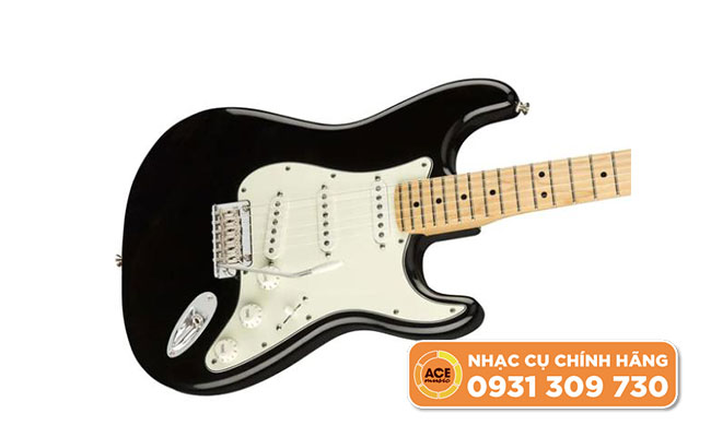 Đàn Guitar Điện Fender Player Stratocaster SSS Maple Black