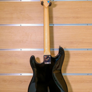 Mass-market-stratocaster-ht (3)
