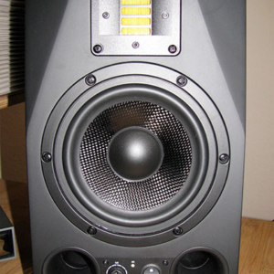 Loa-kiem-am-monitor-phong-thu-adam-a7x-7-tphcm