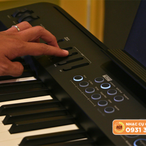Piano-roland-fp-e50 7