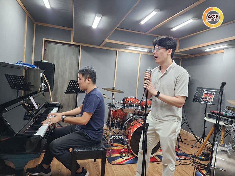 Hoc-vien-thanh-nhac-acemusic-41