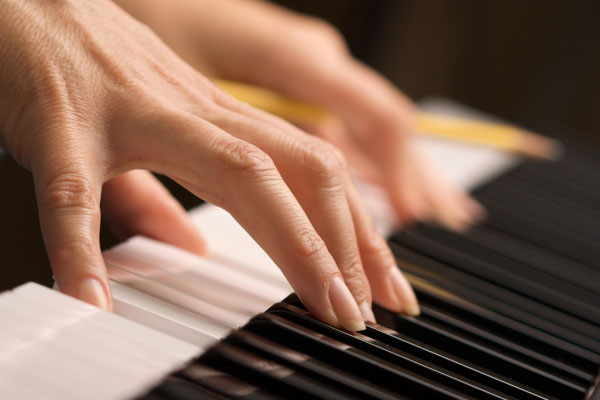 Khoa-hoc-dan-piano-gia-bao-nhieu-cach-toi-uu-ngan-sach-1