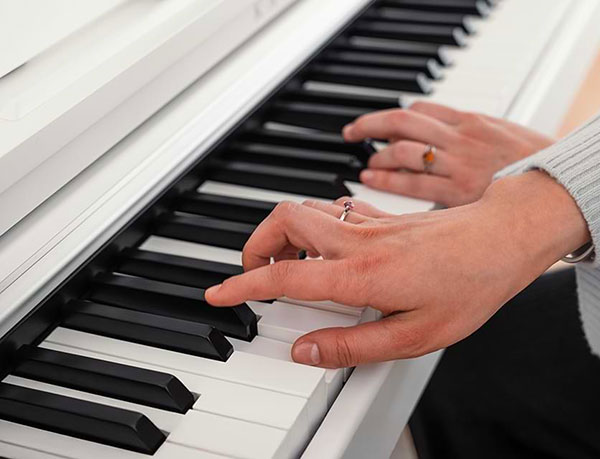 Dan-piano-dien-kawai-cx102-5