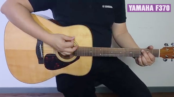 Demo-dan-guitar-acoustic-yamaha-f370
