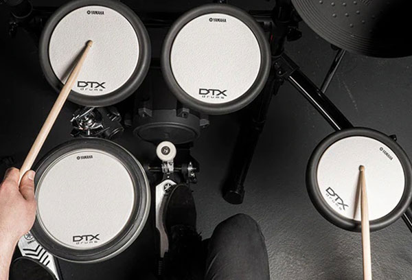 Mat-luoi-tcs-trong-dien-tu-yamaha-dtx6k-x
