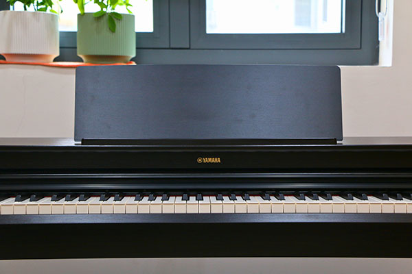 Dan-piano-dien-yamaha-ydp-146-phim-ghs Dan-piano-dien-yamaha-ydp-146-phim-ghs